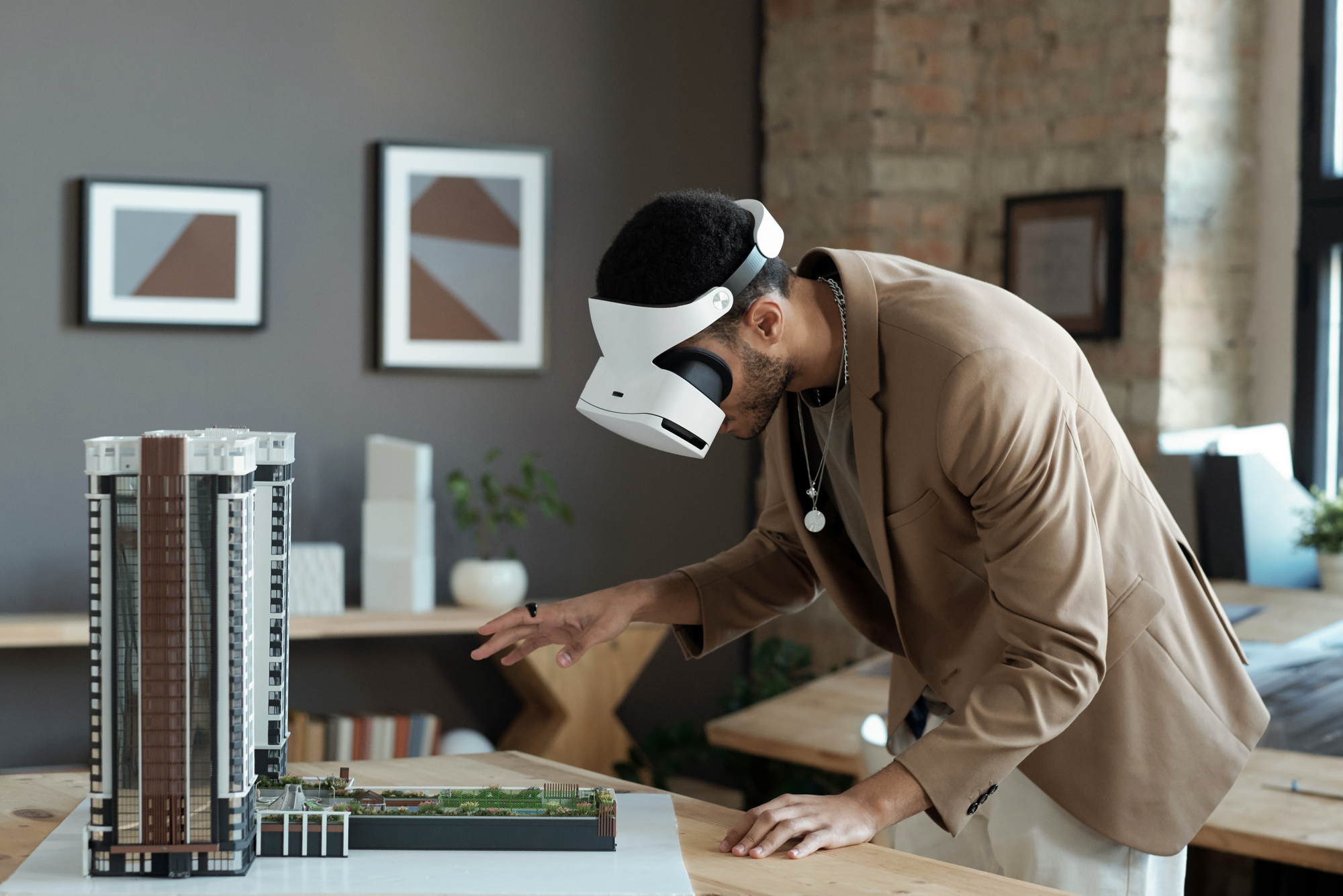 Welcome to the New Era: How AR and VR Are Changing the Real Estate Industry